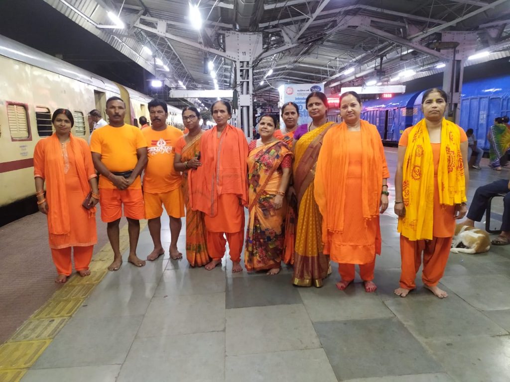 Tatanagar station: बाबा धाम के लिए शहर से रवाना हुआ कांवरियों का पहला जत्था, पहुंचेगा सुल्तानगंज