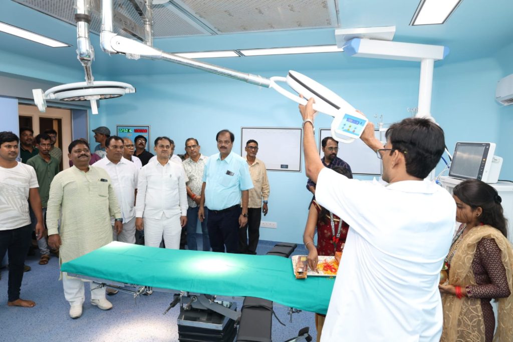 Jamshedpur : नेताजी सुभाष मेडिकल कॉलेज एंड हॉस्पिटल में 650 बेड का अस्पताल बन कर तैयार,ओपीडी में होगा मुफ्त इलाज
