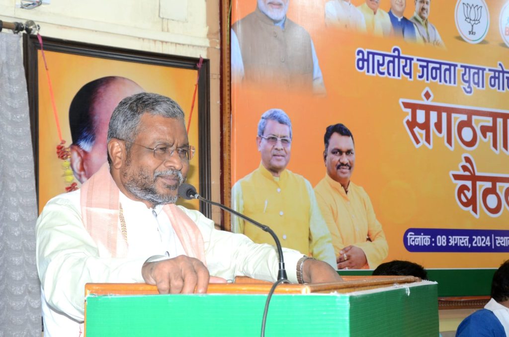 Jharkhand : बाबूलाल बोले, बांग्लादेशी घुसपैठियों के कारण आदिवासी युवा नशाखोरी की चपेट में