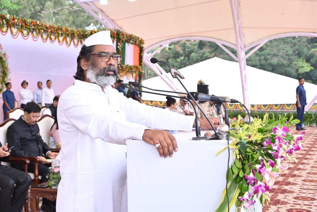 CM हेमंत सोरेन की बड़ी घोषणा; झारखंड में 35 हजार पदों पर भर्ती की प्रक्रिया अक्टूबर तक पूरी हो जाएगी