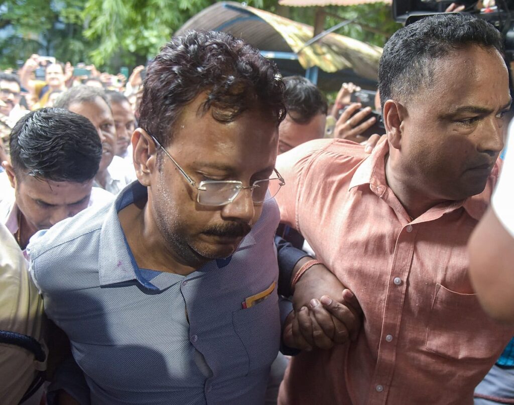 Kolkata Doctor Rape/Murder Case: कोर्ट बोला, आरजी कर के पूर्व प्रिंसिपल संदीप घोष के खिलाफ मजबूत प्रमाण होने के संकेत, आरोप गंभीर, हो सकती है फांसी