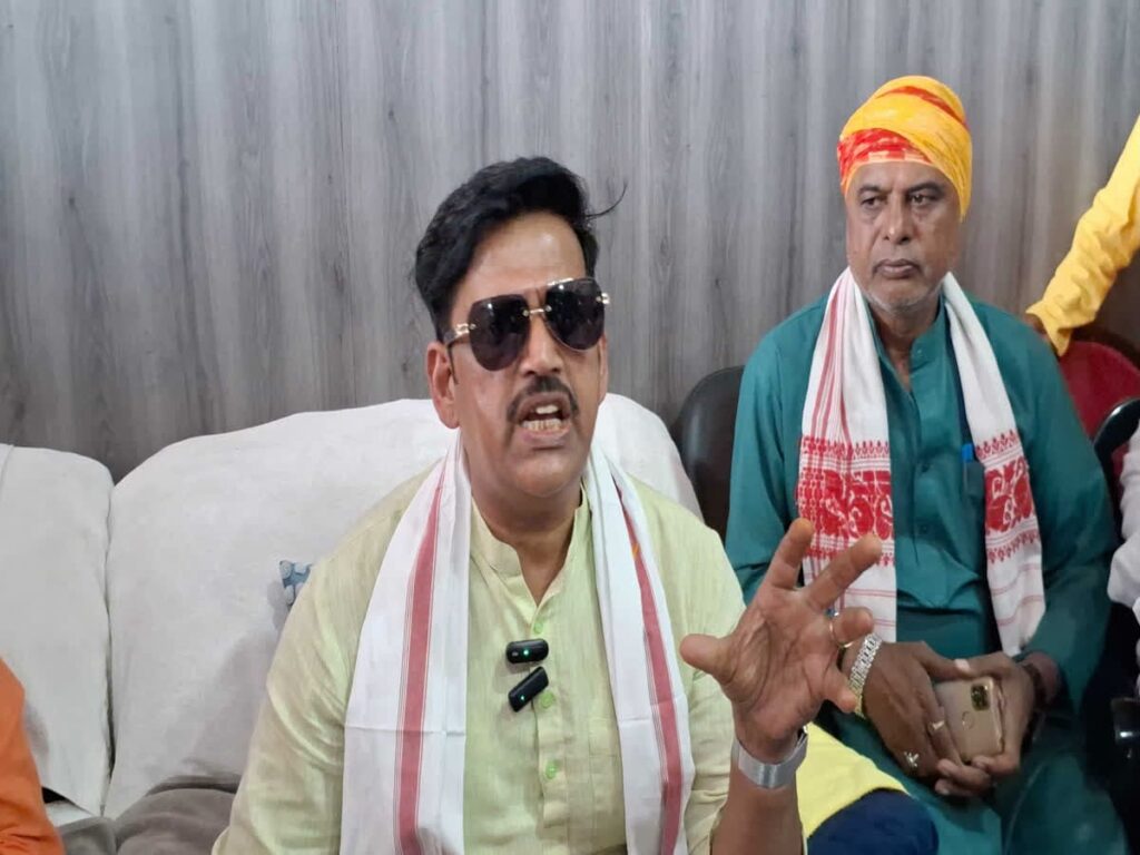 Palamu News: BJP सांसद रविकिशन बोले, झारखंड सरकार राजनीतिक फायदे के लिए राज्य की जनसांख्यिकी बदलने की कोशिश कर रही