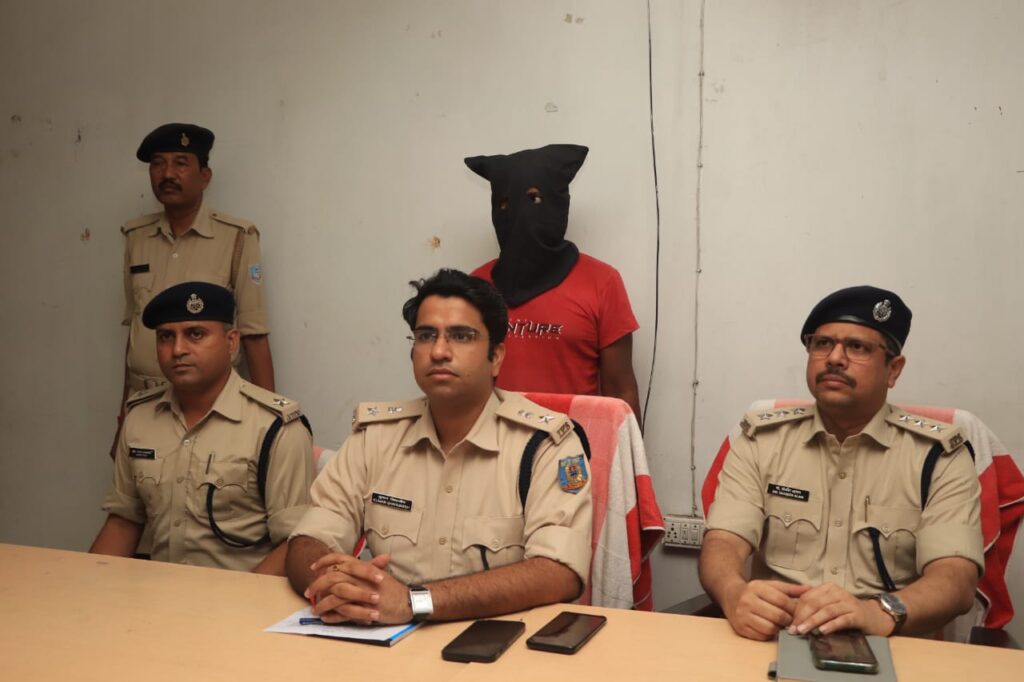 Jamshedpur News: शराब कारोबारी बबलू सिंह का सप्लायर गिरफ्तार,49 पेटी अवैध शराब जब्त