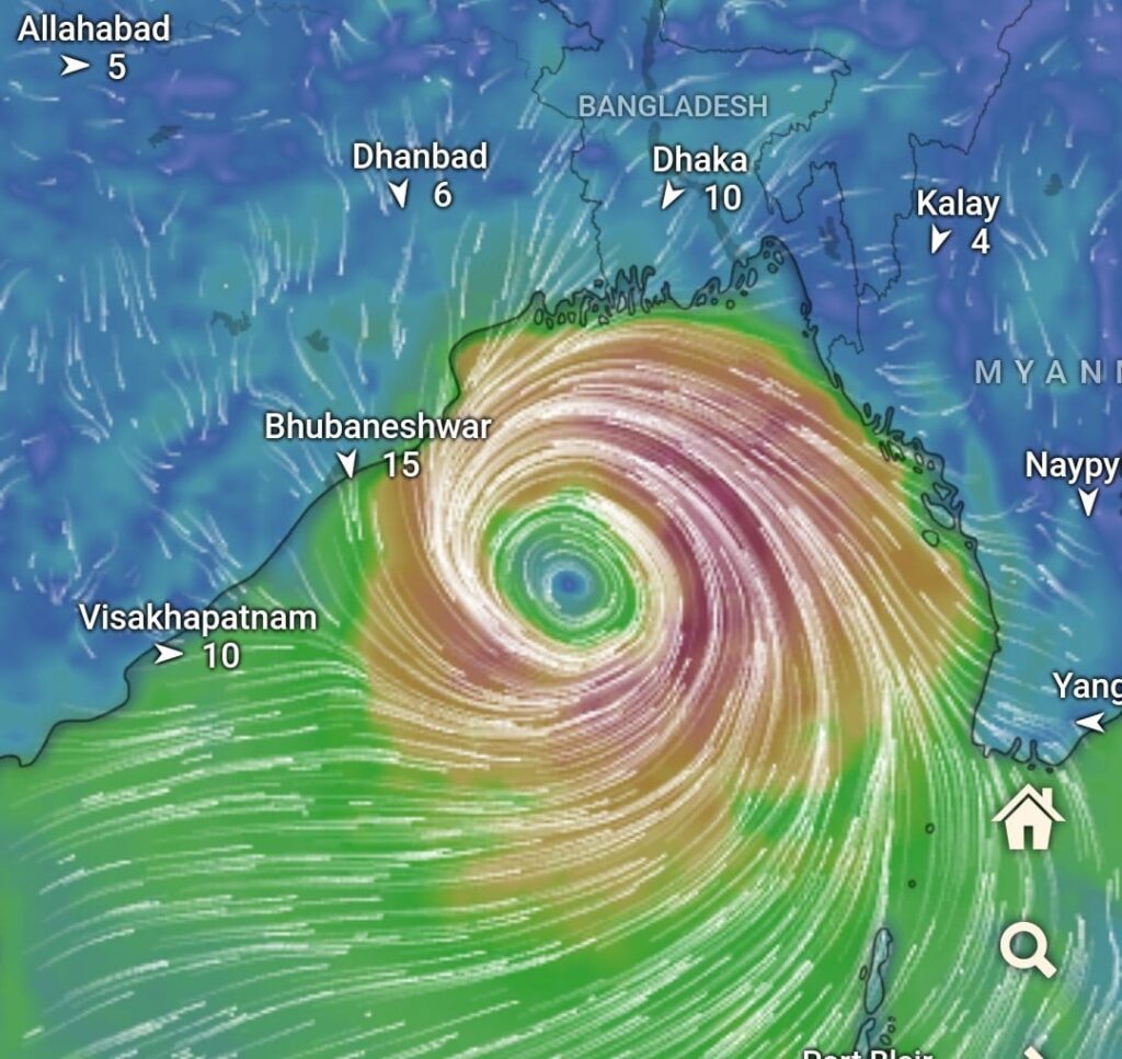 Cyclone Alert: 120 किमी/घंटे की रफ्तार से आ रहा चक्रवात ‘दाना’, ओडिशा में बारिश शुरू, जमशेदपुर में भी छाए बादल, 24-25 को भारी बारिश के आसार, कई ट्रेनें रद्द