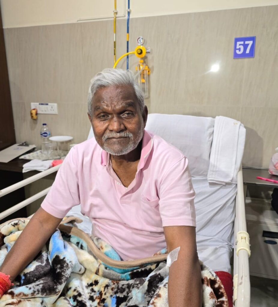 Champai Soren in TMH: व्यस्त कार्यक्रमों के बीच पूर्व मुख्यमंत्री चंपाई सोरेन की अचानक बिगड़ी तबीयत, टीएमएच में हुए भर्ती