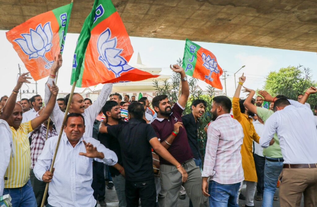Haryana Election Result: हरियाणा में भाजपा बड़ी जीत की ओर, 40 सीट पर दर्ज की जीत, आठ पर आगे; कांग्रेस 31 पर जीती, छह पर आगे