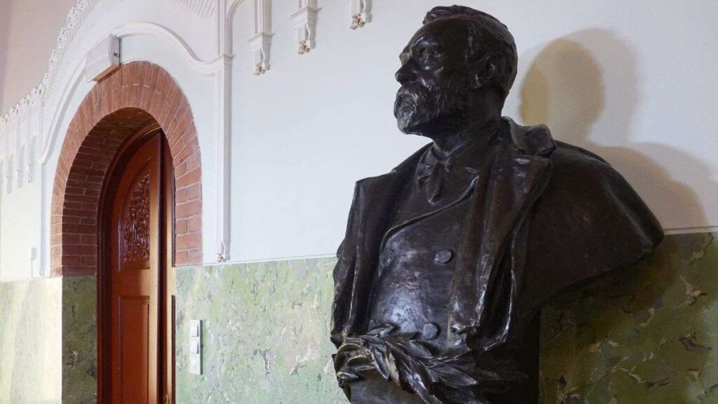 Nobel Peace Prize: जापान के हिरोशिमा और नागासाकी शहरों पर परमाणु बम हमलों के पीड़ितों के संगठन निहोन हिदान्क्यो को इस साल का नोबेल शांति पुरस्कार