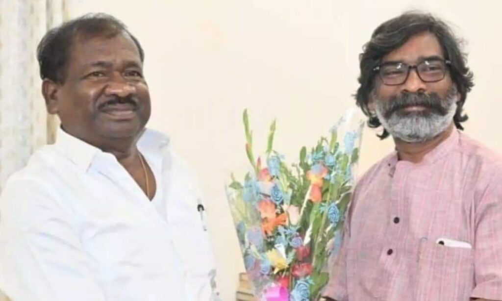 Ghatsila Election: घाटशिला से झामुमो प्रत्याशी मंत्री रामदास सोरेन आज करेंगे नामांकन, शामिल होंगे सीएम हेमंत सोरेन