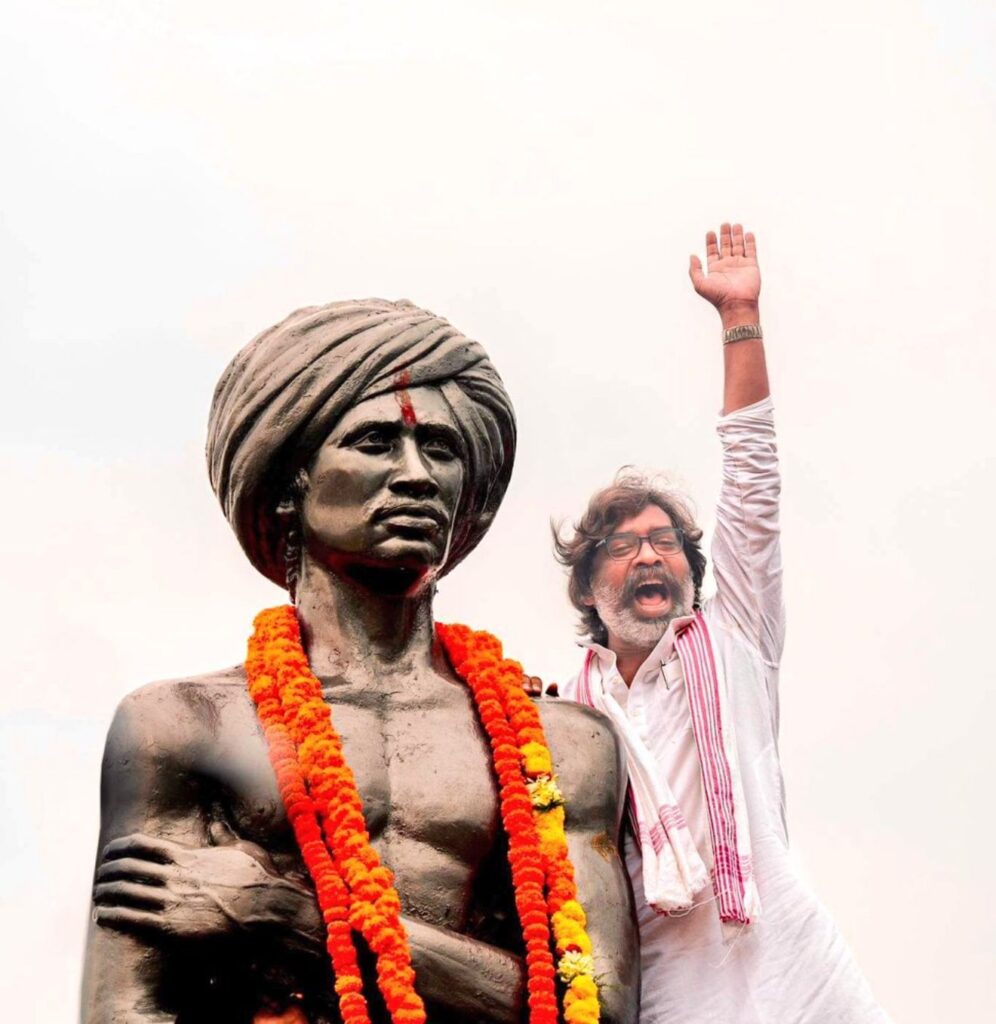 Hemant Soren On ‘X’: शपथ ग्रहण से पहले हेमंत सोरेन ने आज ‘X’पर लिखा-हम झारखंडी हैं, और झारखंडी झुकते नहीं, याद दिलाया संघर्षों का इतिहास…