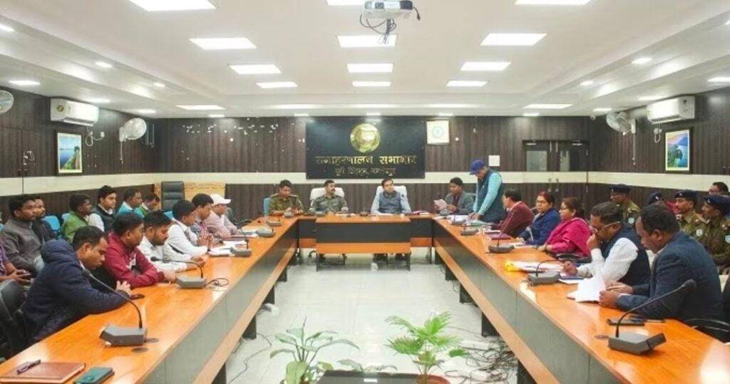 Chowkidar Recruitment Exam: जमशेदपुर के 13 केंद्रों पर चौकीदार नियुक्ति परीक्षा कल, 5496 परीक्षार्थी होंगे शामिल, जिला प्रशासन ने पूरी की तैयारी