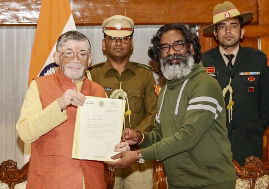 हेमंत सोरेन ने छात्र राजनीति से शुरू की सामाजिक जीवन, अब तीसरी बार बनेंगे राज्य के मुख्यमंत्री, जाने कौन कौन कितने समय तक रहा सीएम