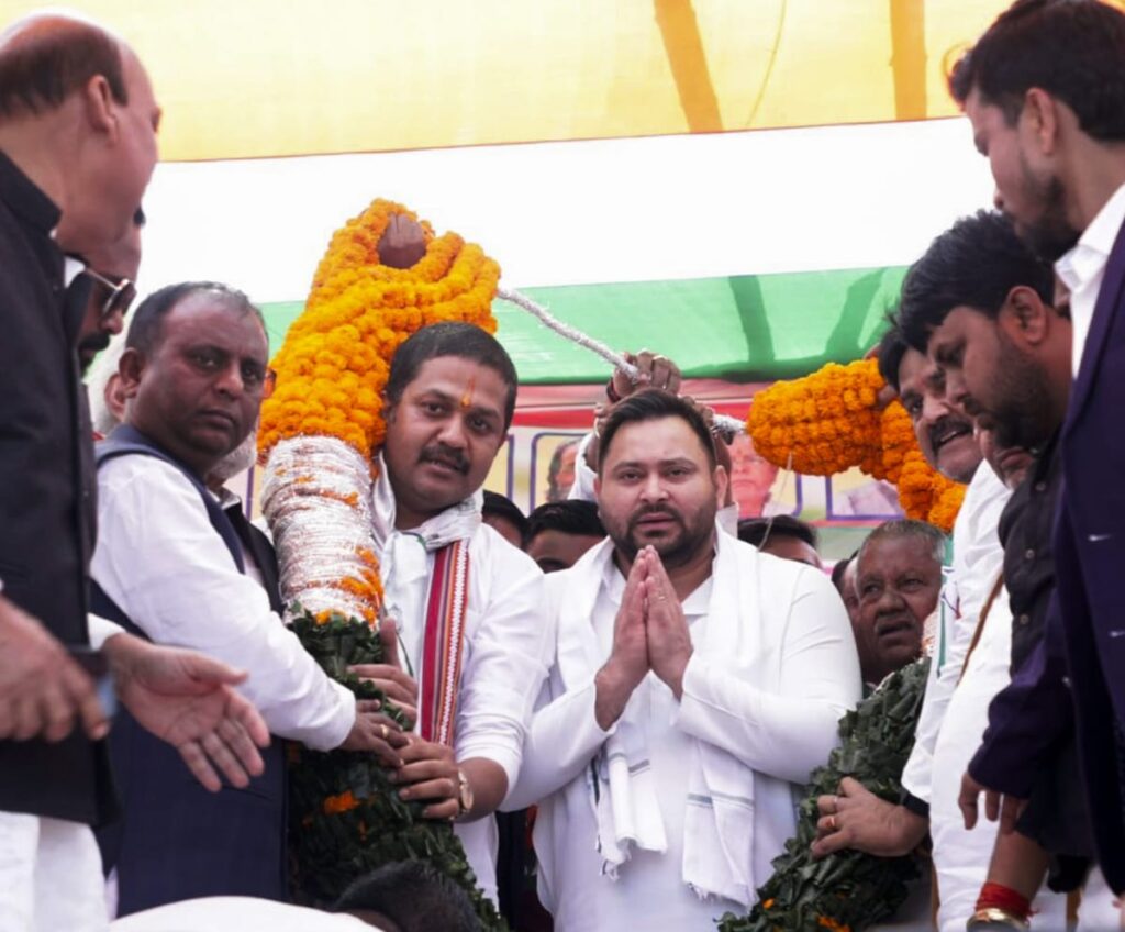 Tejashwi Yadav: बोकारो में राजद नेता तेजस्वी का आरोप, भाजपा के शासन में बेरोजगारी, महंगाई बढ़ रही, बीजेपी पर घृणा फैलाने का भी आरोप लगाया