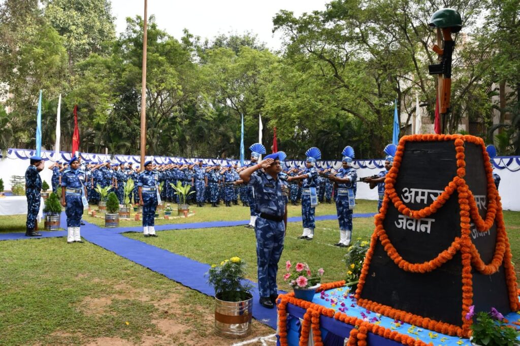 RAF 106 Battalion : रैफ 106 बटालियन ने मनाया स्थापना दिवस, सांस्कृतिक कार्यक्रमों में अधिकारी व जवानों ने लिया हिस्सा