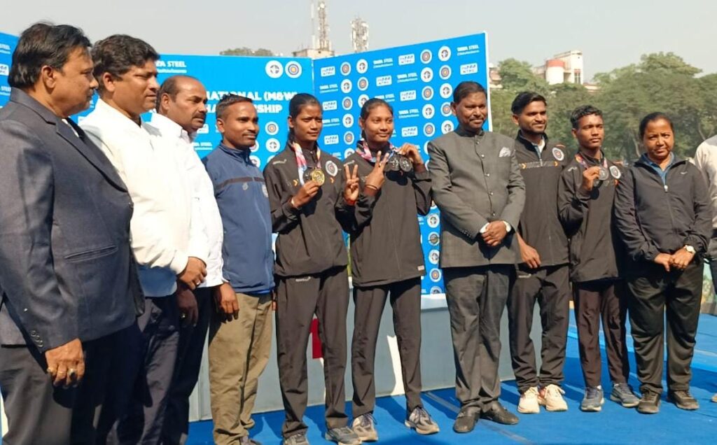 Jamshedpur National Archery: सीनियर राष्ट्रीय तीरंदाजी में परनीत ने दो स्वर्ण और एक कांस्य जीता, वर्मा को पुरुष वर्ग का खिताब