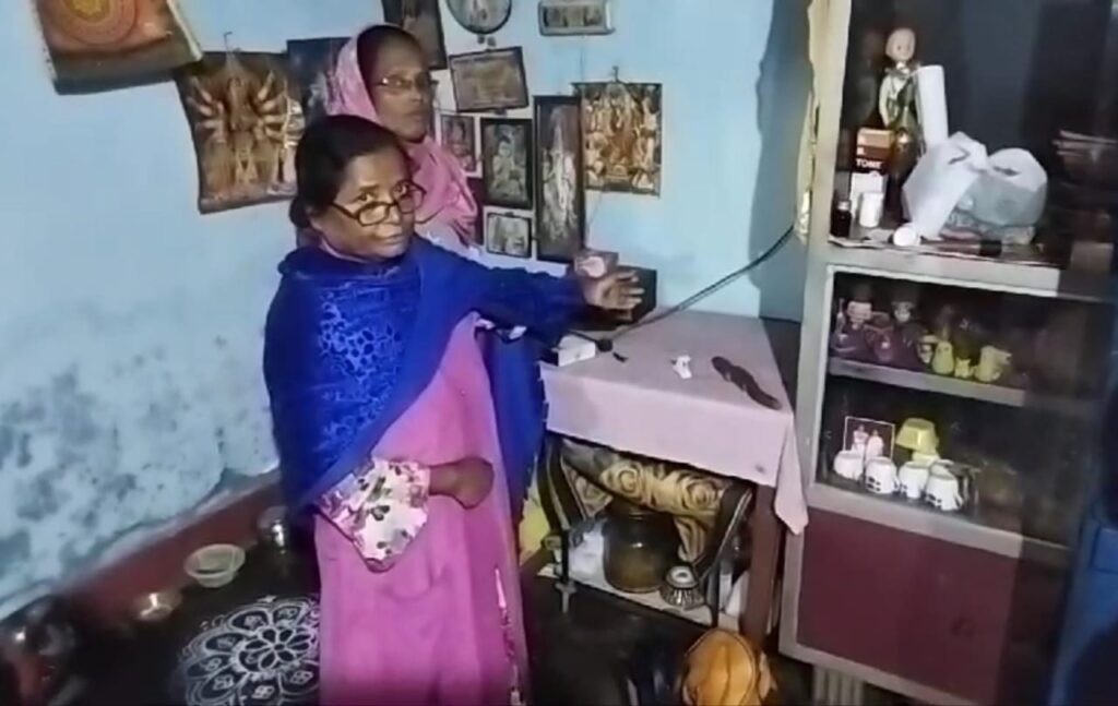 Jamshedpur Crime: घर में सोता रहा परिवार, नींद खुली तो देखा चोरों ने गायब कर दिये घर के सामान