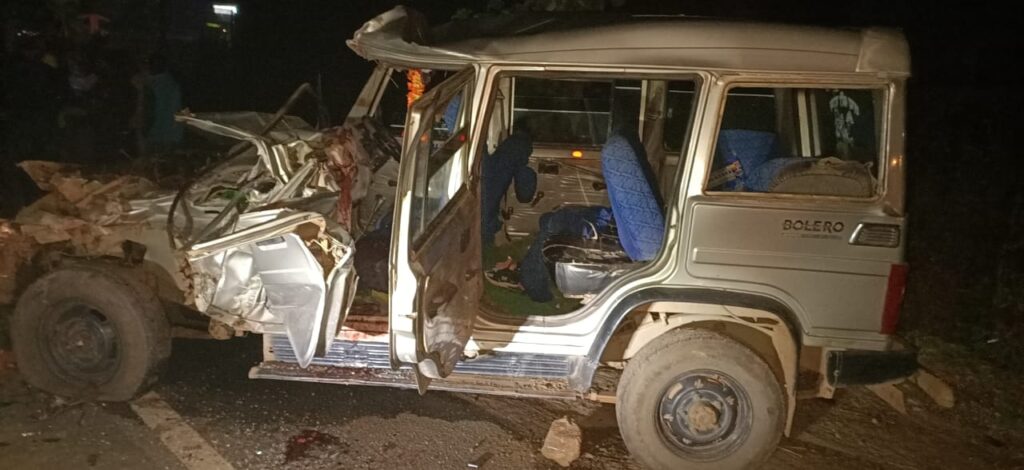 Bokaro Accident: बोकारो के कसमार में एनएच 23 पर भीषण सड़क हादसा, छह की मौत, आक्रोशित ग्रामीणों ने रोड कर दिया जाम, जानें कैसे हुआ हादसा