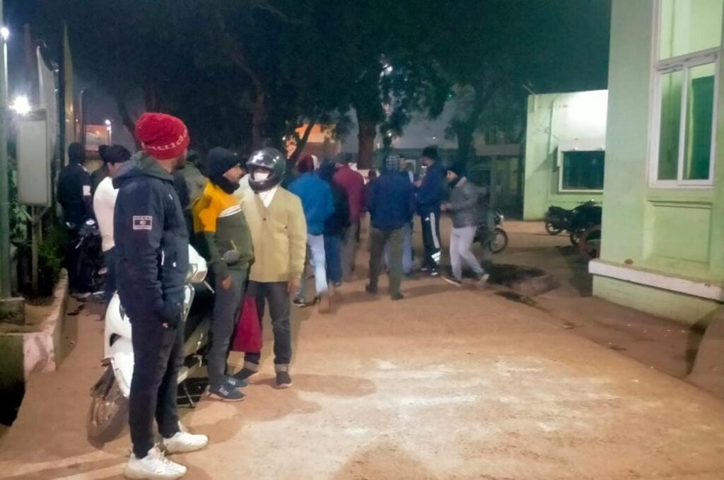 Chaibasa: किशोरी की दुष्कर्म के बाद हत्या, खून से लथपथ मिली, आक्रोशित भीड़ ने दो घंटे तक आरोपी को कब्जे में रखा, पुलिस ने मुक्त कराया, जगन्नाथपुर की घटना