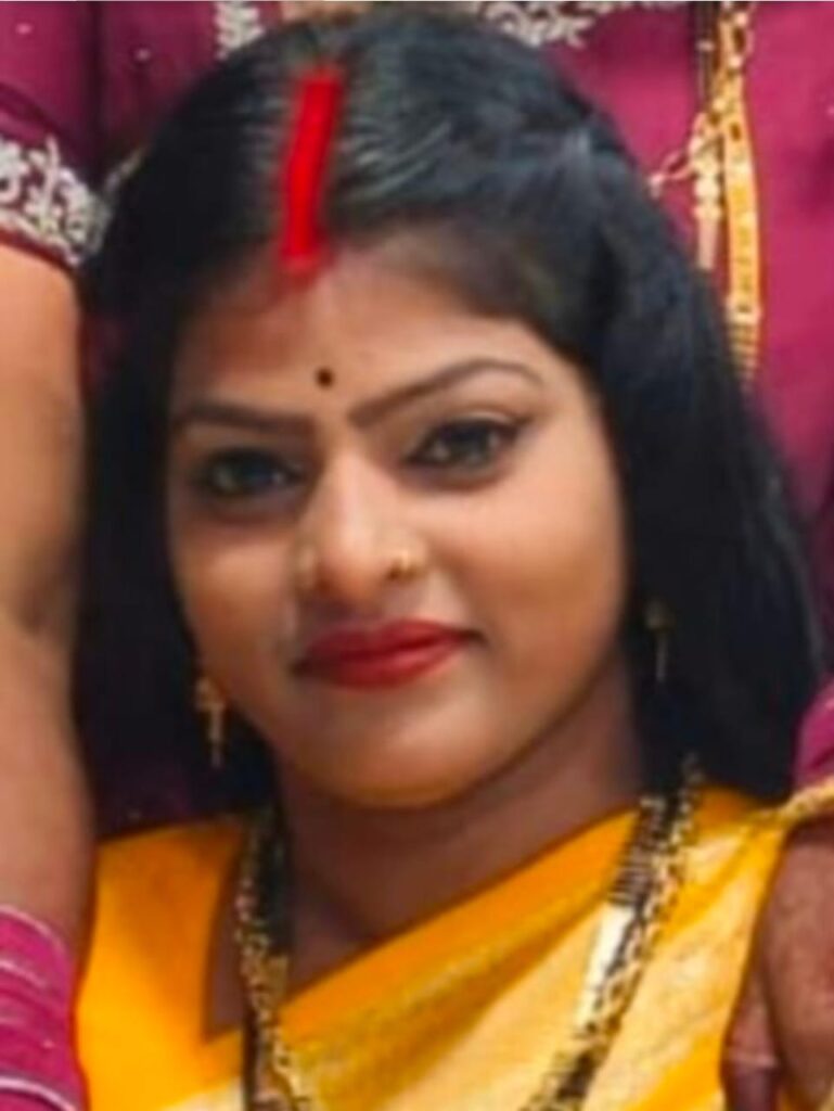 Palamu Crime: ऑर्केस्ट्रा डांसर को फोन कर होटल में बुलाया, बकझक होने के बाद सिर में मार दी गोली, विरोध में सड़क जाम