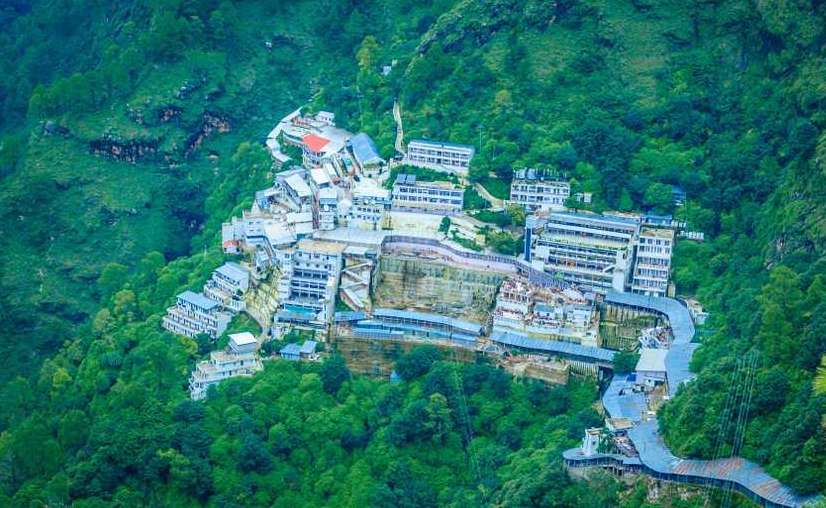 Vaishnav Devi Mandir: वैष्णोदेवी मंदिर के आसपास दो महीने तक ‘शराब और मांसाहारी’ भोजन पर प्रतिबंध
