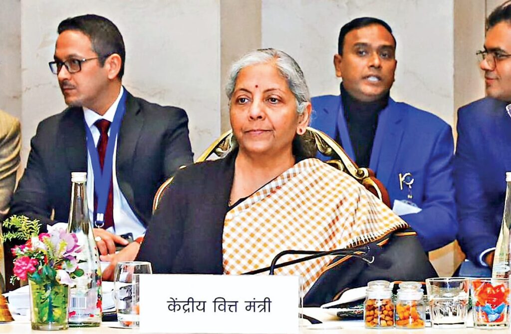 GST Rate Structure: जीएसटी सुधार दिवाली तक, पीएम मोदी की घोषणा से टैक्स का बोझ कम होने की उम्मीद, दो स्लैब वाली जीएसटी दर संरचना का प्रस्ताव