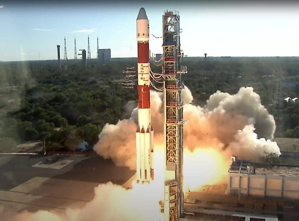 ISRO के PSLV-C59 Rocket ने यूरोपीय अंतरिक्ष एजेंसी के दो उपग्रहों को कक्षा में स्थापित किया