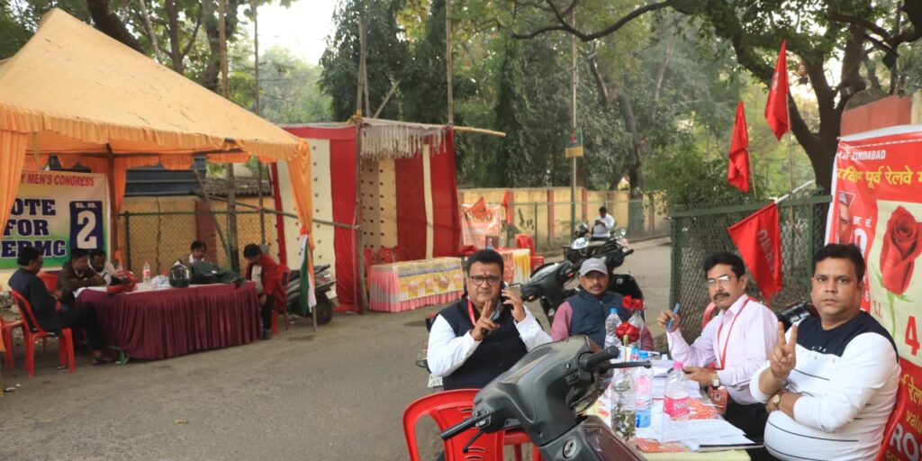Railway Trade Union Elections: Tatanagar के दो बूथों पर आज भी होगी वोटिंग, मत पेटियों को सील कर रेलवे हाई स्कूल में रखा