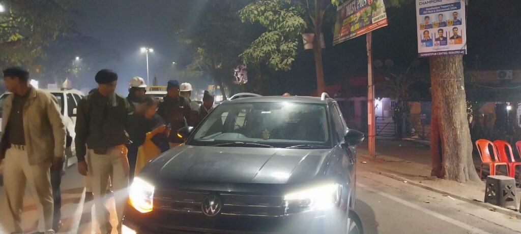 Jamshedpur: जमशेदपुर को जाम मुक्त बनाने का अभियान जारी, नो पार्किंग में चला वाहन जांच अभियान, एसडीएम धालभूम ने दी चेतावनी