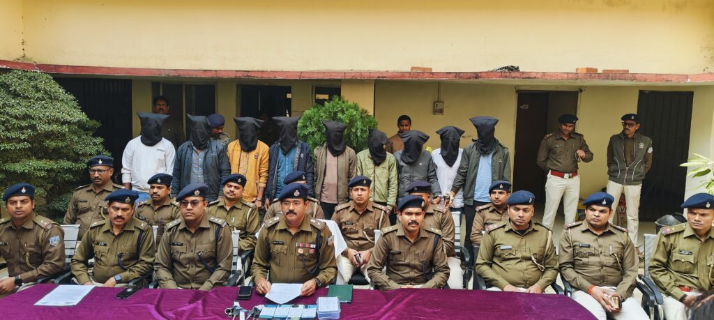 Palamu : अंतरराज्यीय सड़क लुटेरों के गैंग के नौ सदस्य गिरफ्तार, लूट की ट्रॉली चांडिल में कराया था पेंट