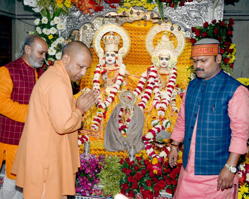 Yogi Adityanath: बाबर के युग में जो हुआ और अब बांग्लादेश में जो हो रहा है उसका डीएनए एक, रामायण मेले का उद्घाटन करने के बाद बोले यूपी के सीएम योगी