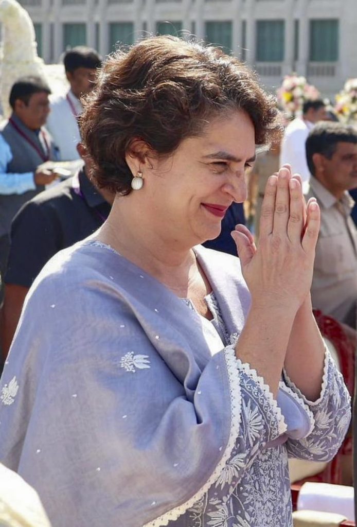 Priyanka Gandhi: राहुल से डरती है मोदी सरकार, भाजपा-आरएसएस की ‘विचाराधारा कायरों की’, कर्नाटक की बेलगावी रैली में प्रियंका गांधी का बड़ा हमला