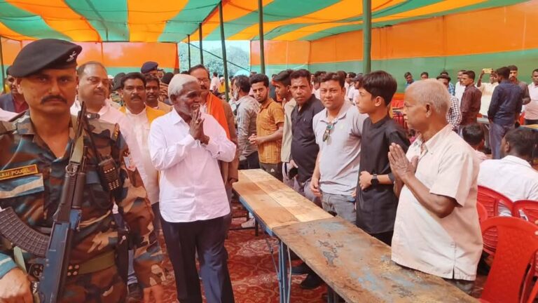 Champai Soren: हेमंत सरकार में कुछ भी सही नहीं चल रहा, हड़बड़ी में हो रहे निर्णय; जल्द फूंकेंगे एक बड़े आंदोलन का बिगुल