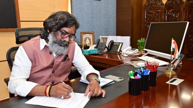 Jharkhand Cabinet Meeting: झारखंड कैबिनेट की बैठक 25 मार्च को, कई प्रस्ताव पर मुहर लगने की उम्मीद
