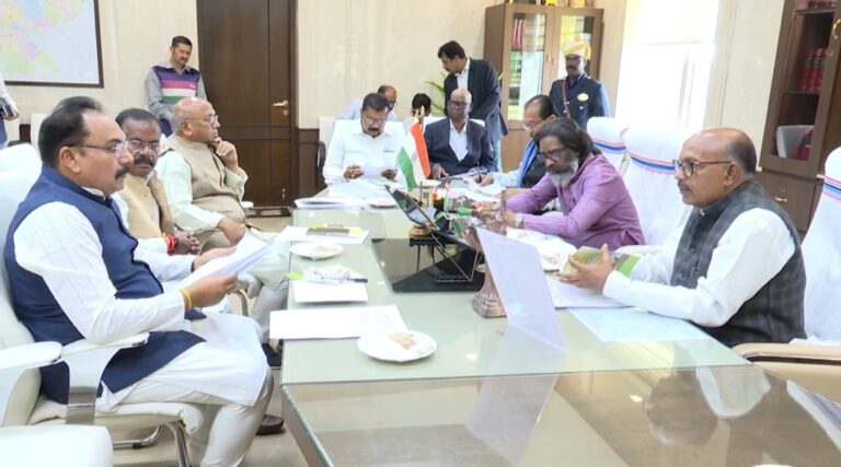 झारखंड विधानसभा बजट सत्र से पहले सर्वदलीय बैठक, भाजपा-आजसू रहे अनुपस्थित