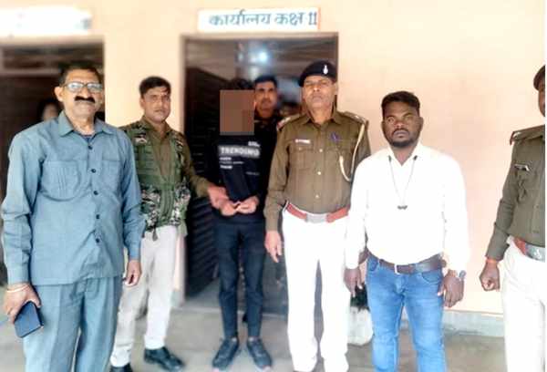 पलामू में दूसरे के नाम पर दे रहा था मैट्रिक की परीक्षा,11वीं का छात्र गिरफ्तार