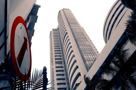 Stock Market: दो दिन बाद शेयर बाजार में तेजी लौटी, सेंसेक्स 678 अंक उछला, TCS, Tata Steel के शेयर बढ़त के साथ हुए बंद, Tata Motors में गिरावट