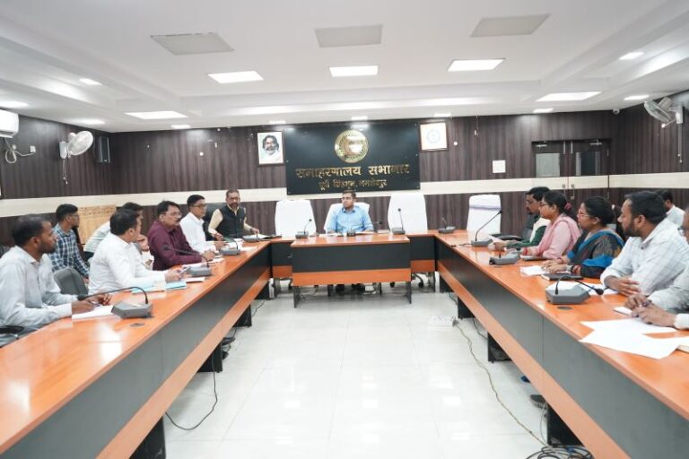 सरकार की जमीन पर बिना पूर्व अनुमति के नहीं लगेंगे मोबाइल टावर, आठ आवेदन रद्द