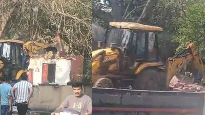 बीजेपी शासित राज्य दिल्ली में सवा सौ साल पुराने गणेश मंदिर और काली मंदिर पर चला बुलडोजर