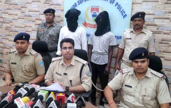 Jamshedpur Crime: उलीडीह के सरकारी स्कूल में हत्या मामले में खुलासा, रुपये के लेनदेन के विवाद में सौरभ का रेत दिया था गला, दो गिरफ्तार