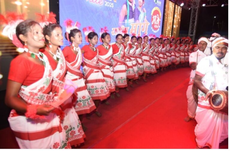 Jamshedpur Event: गोपाल मैदान में जोहार ट्रस्ट व आदिवासी हो समाज महासभा का तीन दिवसीय राष्ट्रीय मागे महोत्सव शुरू, दिखी आदिवासी समाज की समृद्ध संस्कृति