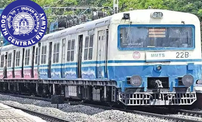 Telangana : चलती ट्रेन में युवती से छेड़छाड़, जान बचाने नीचे कूदी पीड़िता, गंभीर रूप से घायल