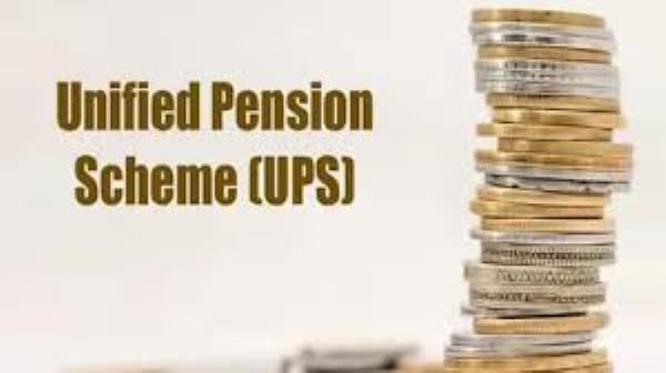 UPS/NPS: केंद्रीय कर्मचारियों के लिए खुशखबरी, सेवानिवृत्ति से पहले के 12 महीनों में मिले औसत मूल वेतन की 50 प्रतिशत राशि मिलेगी पेंशन, एक अप्रैल से लागू होंगे नियम