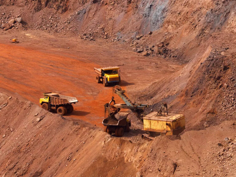 Iron Mines: 11 माह में लौह अयस्क उत्पादन 4.4 प्रतिशत बढ़कर 26.3 करोड़ टन पर, मैंगनीज, बॉक्साइट अयस्क का उत्पादन भी बढ़ा