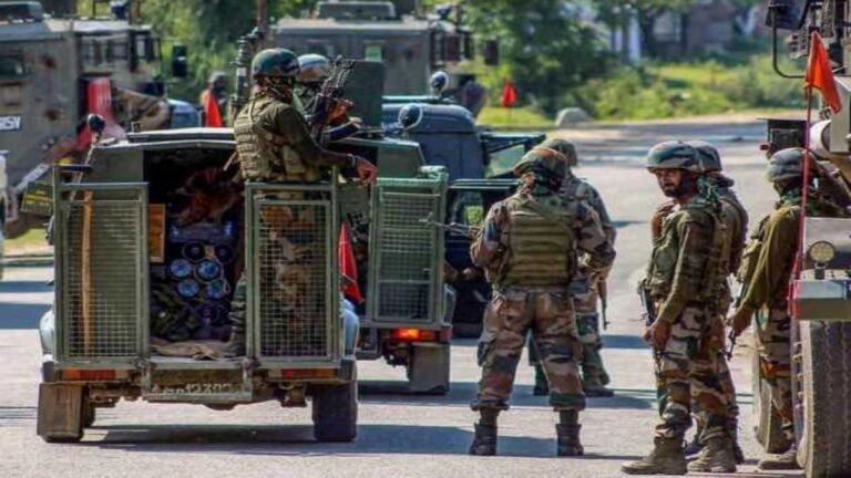 जम्मू-कश्मीर : सेना को बड़ी कामयाबी, कठुआ में सुरक्षाबलों ने 2 आतंकियों को मार गिराया