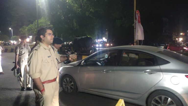 Jamshedpur Police Big Action: जमशेदपुर पुलिस ने फरार चल रहे 41 बदमाशों को किया गिरफ्तार, 839 पर दी दबिश, 18 वाहन चालकों के खिलाफ भी कार्रवाई