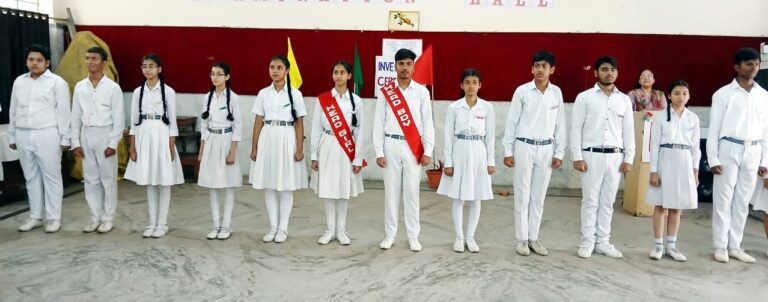 Jamshedpur : श्री गुजराती इंग्लिश स्कूल में कार्यभार ग्रहण समारोह में छात्रों ने ली निष्ठा की शपथ