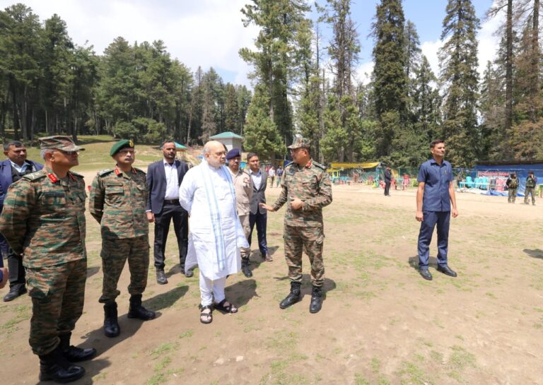 Kashmir Terrorist Attack : गृहमंत्री अमित शाह ने पहलगाम के उस घटनास्थल का दौरा किया, जहां आतंकवादियों के नृशंस हमले में 26 लोगों की कर दी थी हत्या