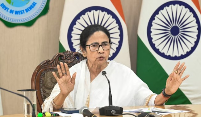 Mamta Banarjee: आतंकवाद के खिलाफ लड़ाई में हम साथ हैं, हमारे बीच मतभेद नहीं होने चाहिए, बंगाल की CM बोलीं, मीडिया संस्थानों को दीं नसीहत