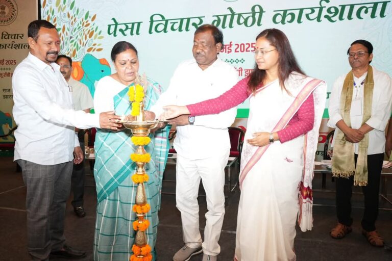 Jharkhand: झारखंड सरकार ने पेसा अधिनियम पर सामाजिक संगठनों के साथ विचार-विमर्श किया, मंत्री रामदास सोरेन, और दीपक बिरुआ हुए शामिल