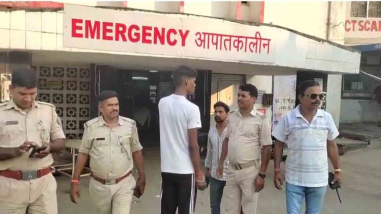 Jamshedpur : साकची में हाइवा की चपेट में आकर बाइक सवार सोनारी के दो लोगों की मौत