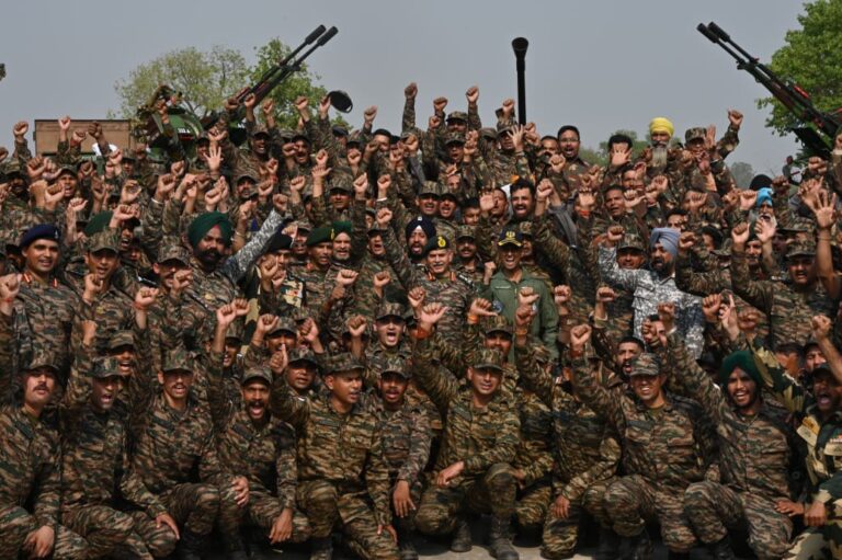 Indian Army ने 3 दिन में 600 से अधिक तोप के गोले दागे, पुंछ में आतंकियों की घुसपैठ के लिए बनीं 20 पाकिस्तानी चौकियां तबाह
